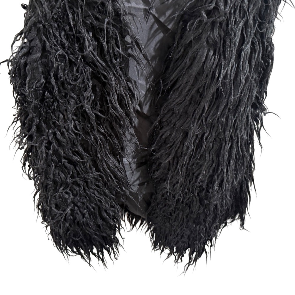 Wet Seal Womens Black Faux Fur Shag Vest Medium Sleeveless Hook Eye Closure - Picture 7 of 13